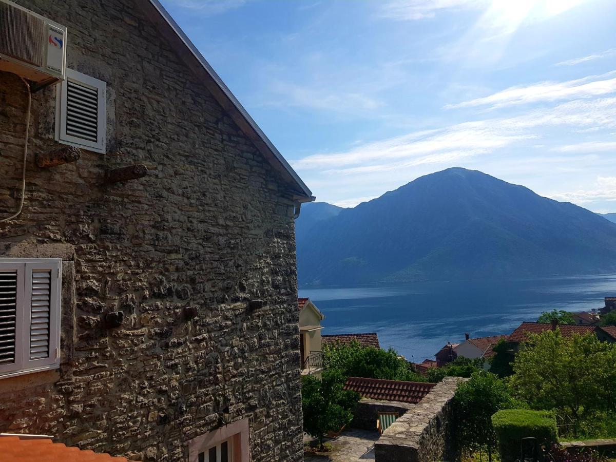 Guest House Maza Kotor Exterior photo