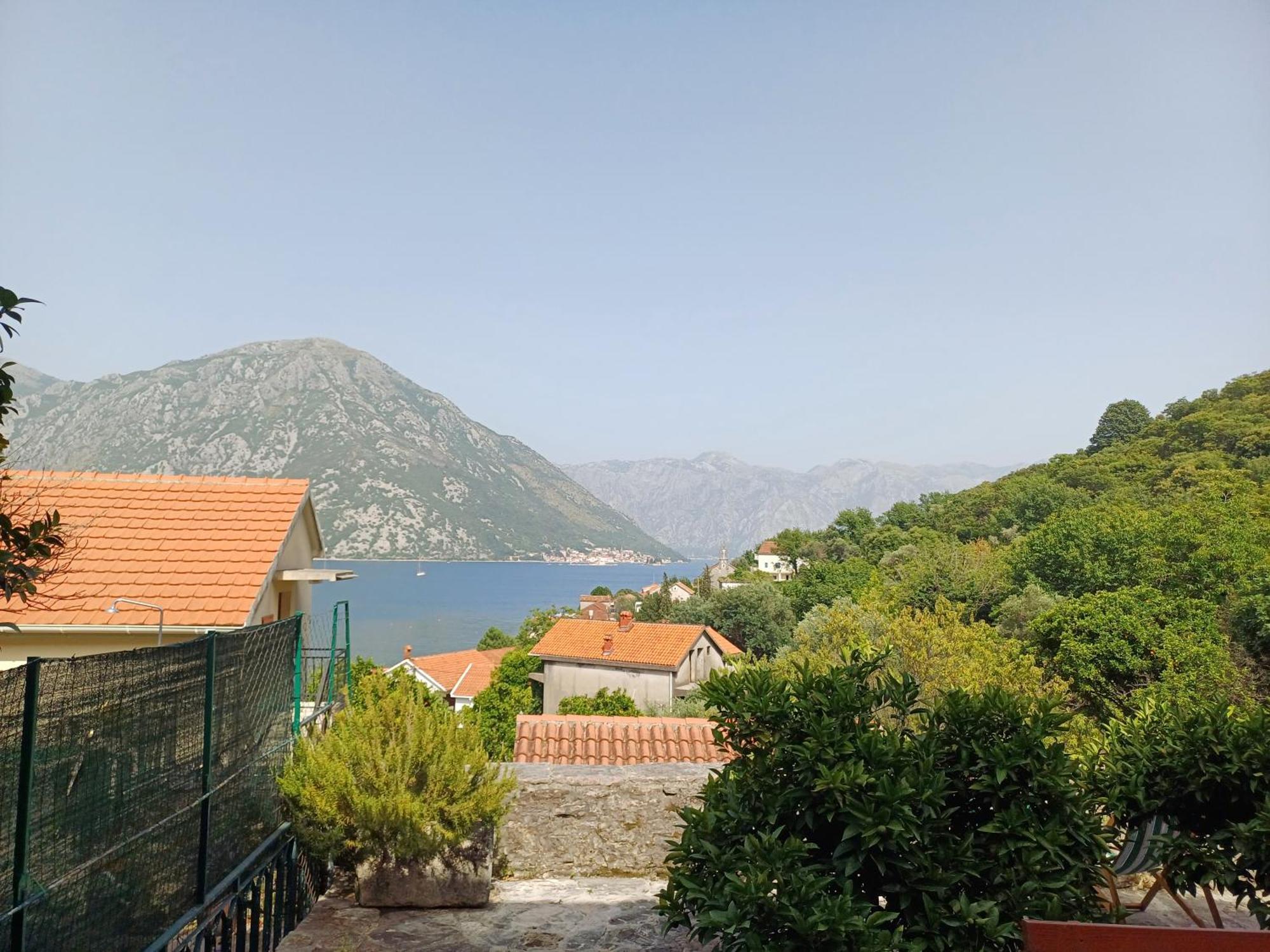 Guest House Maza Kotor Exterior photo