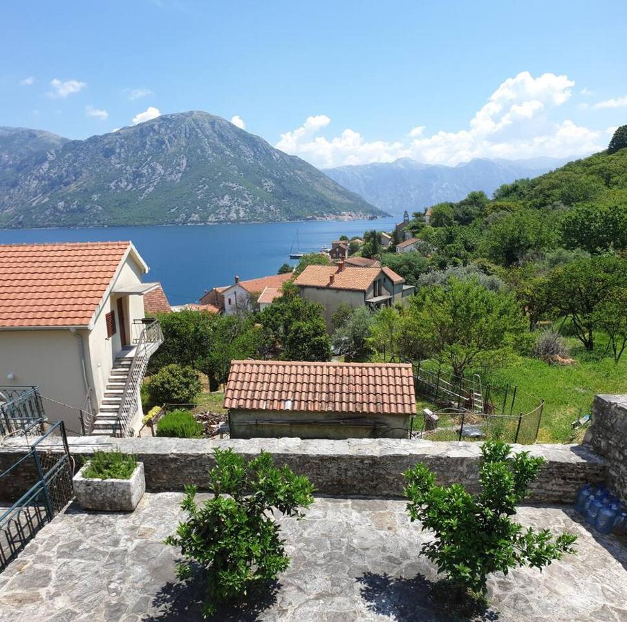 Guest House Maza Kotor Exterior photo