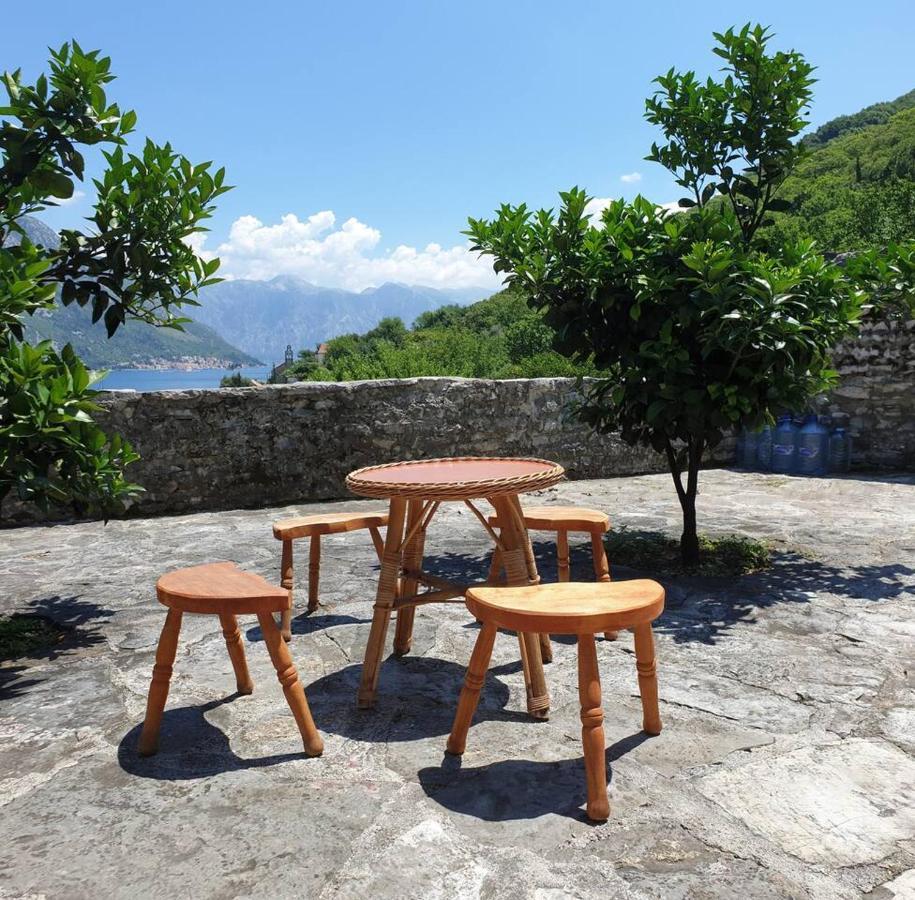 Guest House Maza Kotor Exterior photo