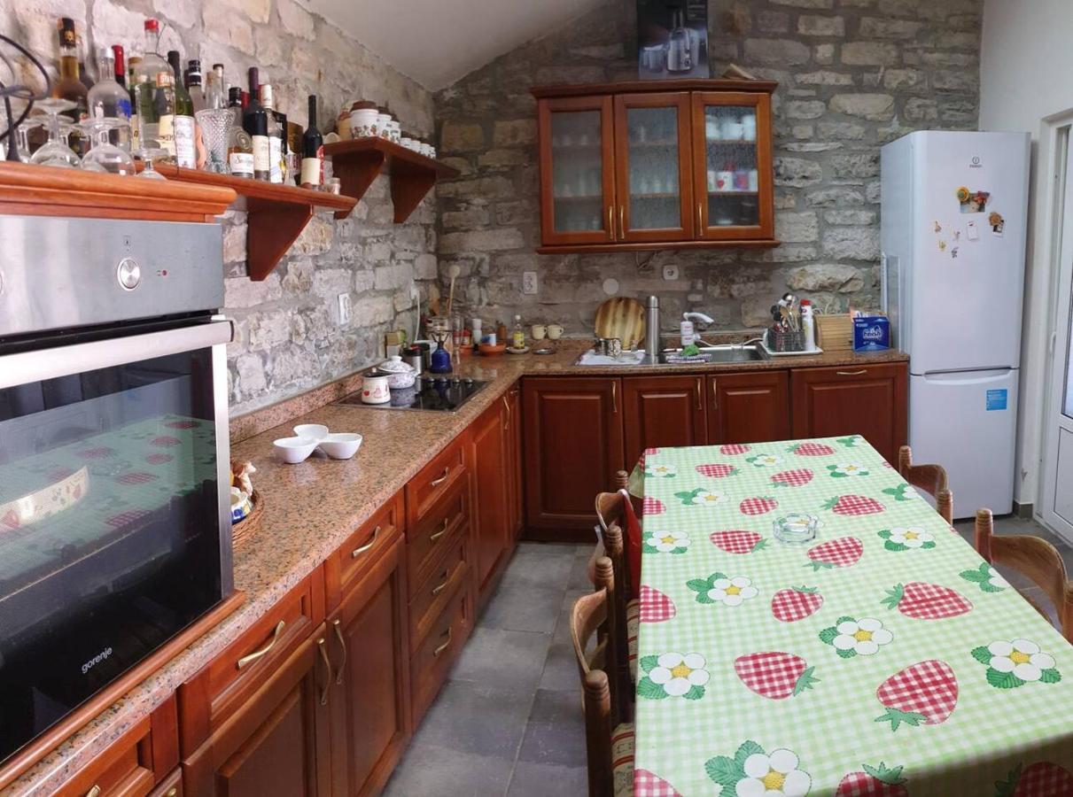 Guest House Maza Kotor Exterior photo