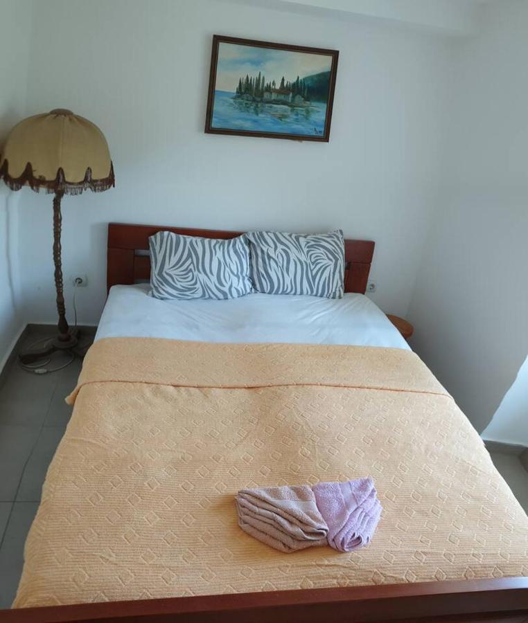 Guest House Maza Kotor Exterior photo